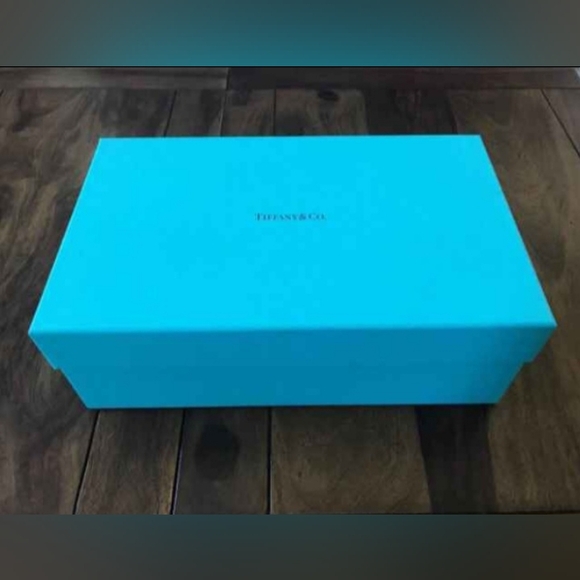 Tiffany & Co. Aqua Blue Fine Bone China 2 Cups And 1 Pitcher. One Box Included. - Picture 2 of 6